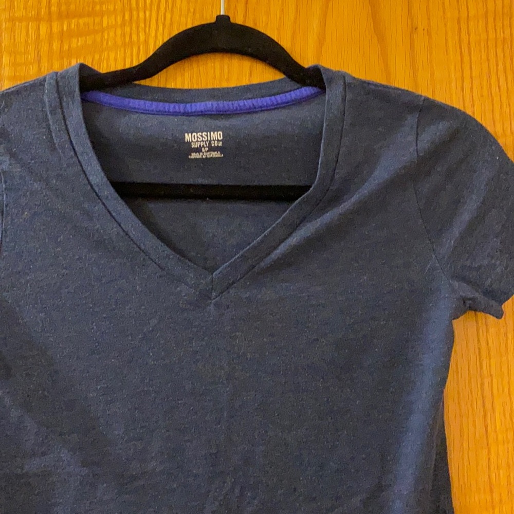NAVY BLUE T-SHIRT